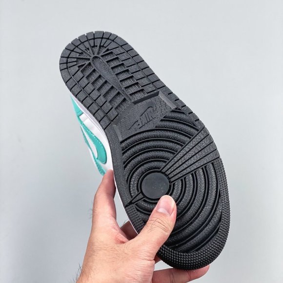 Nike Air Jordan 1 AJ1 main image 5